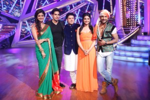 Shilpa-Shetty Kundra, Siddharth, Sajid Khan Parineeti and Terence pose for the shutter bugs on Nach Baliye-6